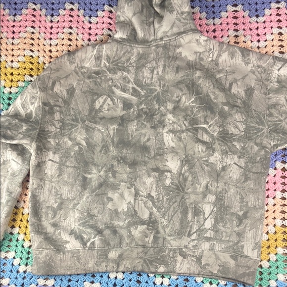 Men's Gray Camouflage Camo Hoodie Sweatshirt Boxy Fit Hollister - Picture 6 of 10